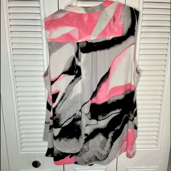 Pretty hi-lo sleeveless top size 2oW - Picture 14 of 16